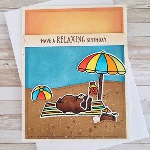 Carte d'anniversaire ensoleillée avec un ours froid – faite à la main et unique