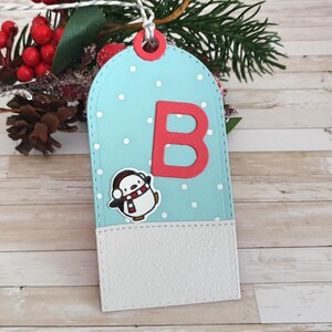 Etichetta regalo personalizzata con le lettere desiderate – Fatta a mano per Natale e inverno