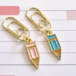 Clip de corazón pequeño con colgante de lápiz de color 1 pieza rosa o azul claro