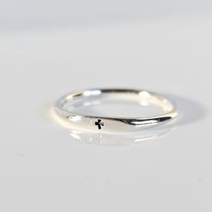 Sterling Silver Dainty Cross Ring, Minimalist Ring for Women, 925 Religious Ring, Christian Cross Ring, Girls Cross Ring, Bridal Gift