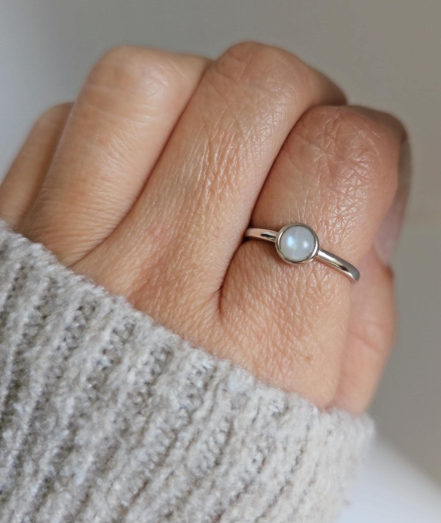 Sterling Silver Moonstone Ring, Natural Rainbow Moonstone Ring, Dainty Moonstone, Sterling Silver Ring for Women, Minimalist Jewelry for Her
