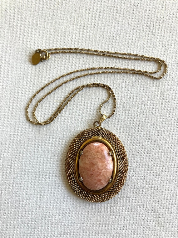 Vintage Avon Cabochon Rhodochrosite Pendant Neckla