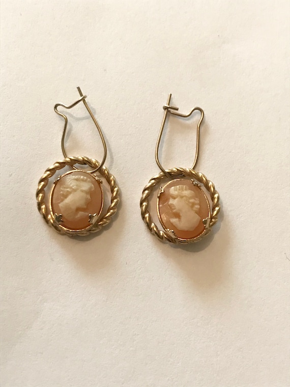 Vintage Cameo Earrings - image 3