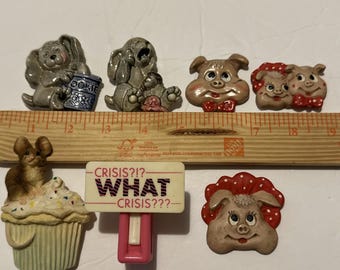 7 Vintage 80er/90er Jahre Glas Kunststoff Schwein Hund Maus Magnete Retro