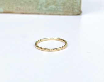 9ct 2 mm Gold Hammered Ring/Solid Gold Ring/Gold textured Stacking Ring/Wedding Ring/Gold Wedding Band