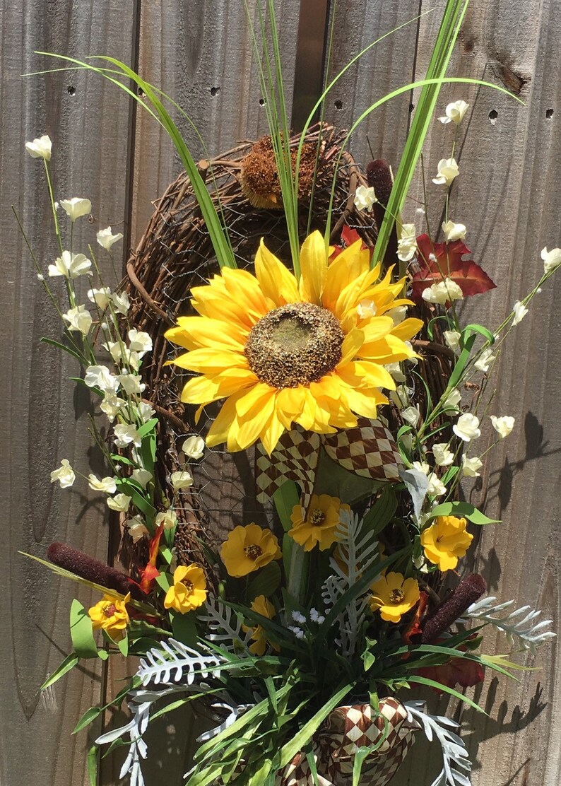 Sunflower Oval Grapevine | Etsy