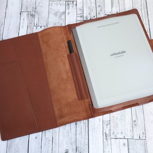 Personalisierte reMarkable 2 Ledertasche, reMarkable 2 Tablet Tasche, reMarkable Cover, reMarkable 2 Folio mit Stifthalter, reMarkable Organizer Bild 1