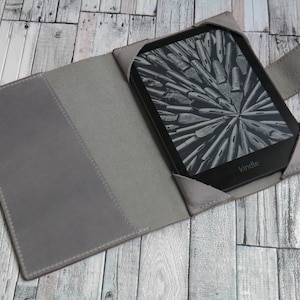Personalized Crazy Horse Leather Kindle Paperwhite Case 11th, 10 gen 2021/2018, 7th, 6th, 5 gen 2015/2013/ 2012, Ereader Cover 11th gen 2022