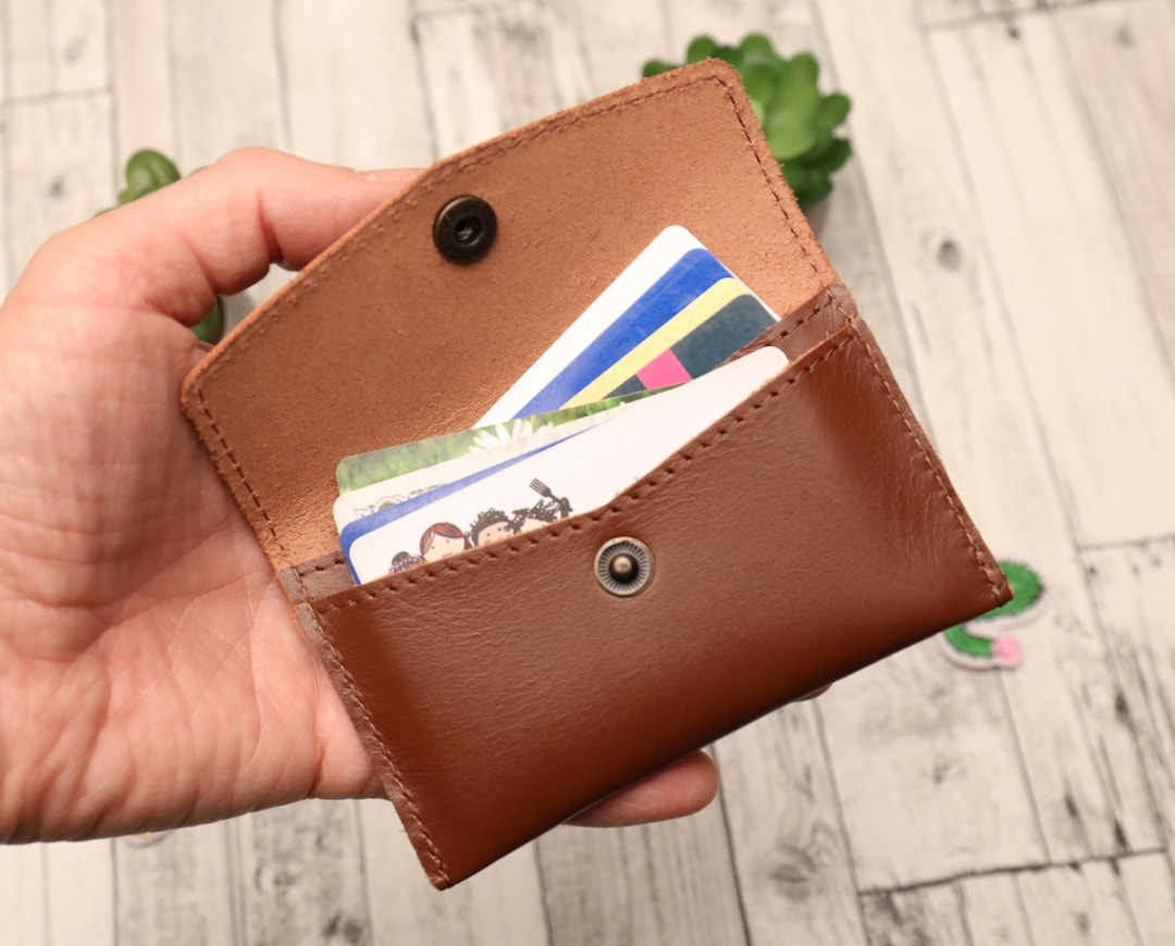 Mini billetera personalizada de cuero genuino para tarjetas de crédito y  efectivo, regalos con relieve dorado o plateado para hombres o mujeres,