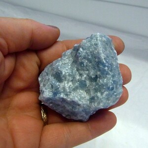 Calcita azul Pieza de grado A Peso entre 70 mm aprox. 90 g - 120 g jt254