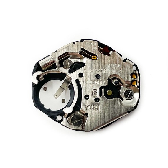 Hattori Y121 Height 5 Seiko Quartz Watch Movement 15.30 X 17.80mm