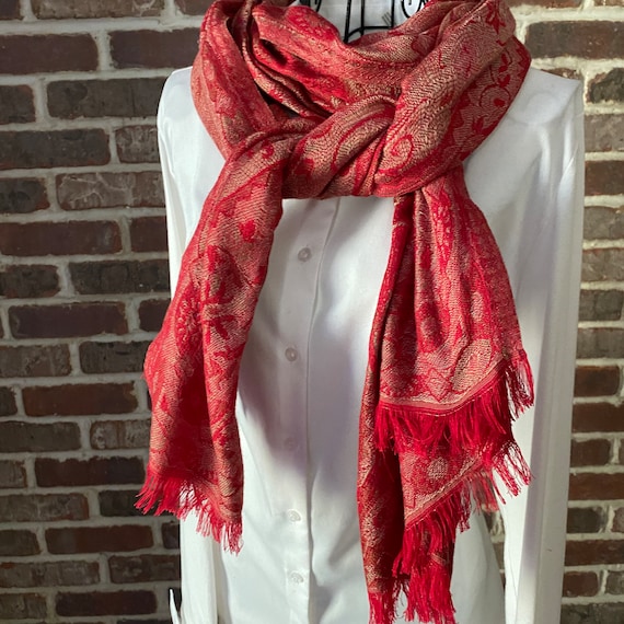 Vintage Tribal Tapestry Scarf – Red Boho Gypsy Shawl with Distressed Jacquard & Frayed Fringe Pashmina
