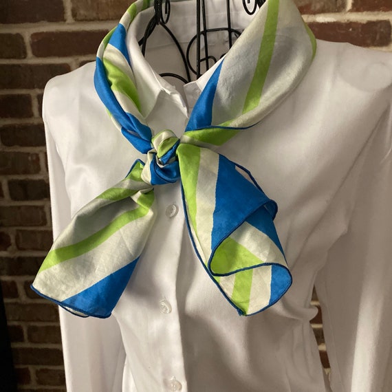 Vintage Ray Strauss American Style Scarf Blue and Chartreuse 100% Silk Scarf, Authentic 1950s Silk Oblong Neck Scarf