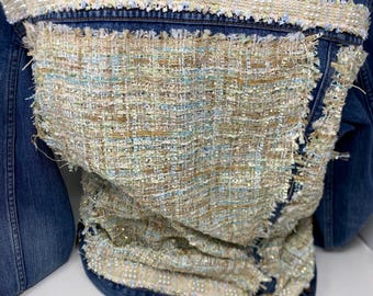 Veste en jean recyclée en tweed français - bordure en perles pastel pastel, pièce tendance surdimensionnée