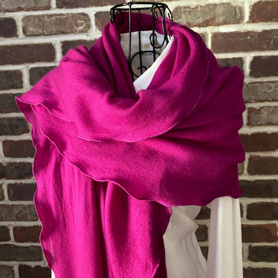 Vintage Franco Ferrari 100% Wool Ruffled Shawl Fuchsia Purple Triangle Shawl Femme Fatale Scarf Extra Large Designer Scarf