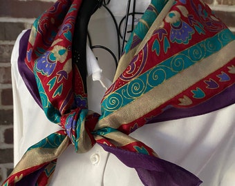 Sciarpa vintage in seta di Oscar de la Renta: sciarpa di design con bordi dorati e motivi floreali