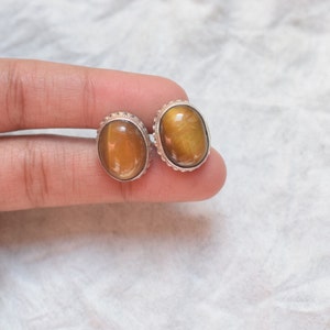 Handmade Tiger&#39;s eye gemstone side design cufflinks  in silver cufflinks-silver buttons-cabusion stone cufflinks