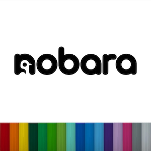 Peut inclure: Le mot "nobara" en gras, noir, avec une icône d'oiseau intégrée dans la première lettre. Le logo est sur fond blanc, avec une rangée de rayures verticales colorées en bas.