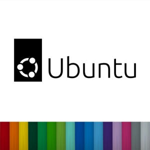 Op de afbeelding: Het Ubuntu-logo toont een zwart rechthoek met een wit, onderling verbonden cirkelontwerp, vergezeld van het woord "Ubuntu" in een schreefloos lettertype. Onderaan een rij verticale strepen in verschillende kleuren.