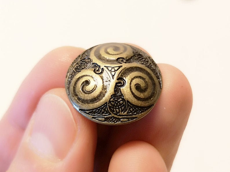 6 Buttons TRISKEL Old Brass Celtic Braiding Celtic Knot Sun Wheel Trachtenknopf Celtic Button Celtic Button Ancient Nordic Celtic