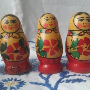 Set van 6 vintage houten matroesjka-poppen nestelende houten vintage matroesjka oude boompop vintage speelgoed houten speelgoed