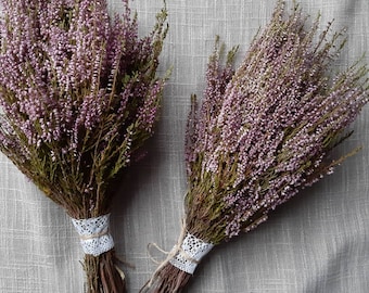 Ljungbukett torkad blombukett torkad ljungblomma Calluna vulgaris naturligt torkade vilda blommor gammal stugbukett rustik bukett