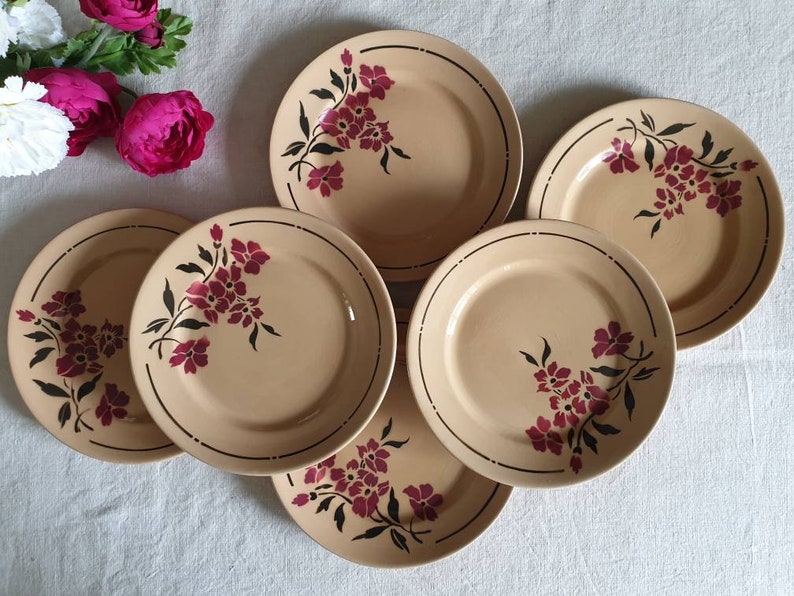 Dessert plates lot X6 old retro floral model of the French manufacture of Badonviller