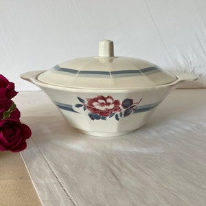 Soup or vegetable old model &quot;Talleyrand&quot; of the French manufacture of Digoin and Sarreguemines