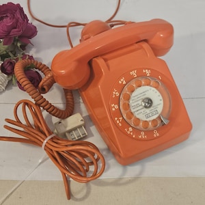 Téléphone Ancien Telic à Cadran - Vintage 1950/60