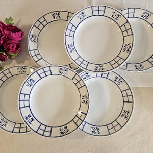 Antique dinner plates X6 model "2053" from the French manufacturer of Saint Amand