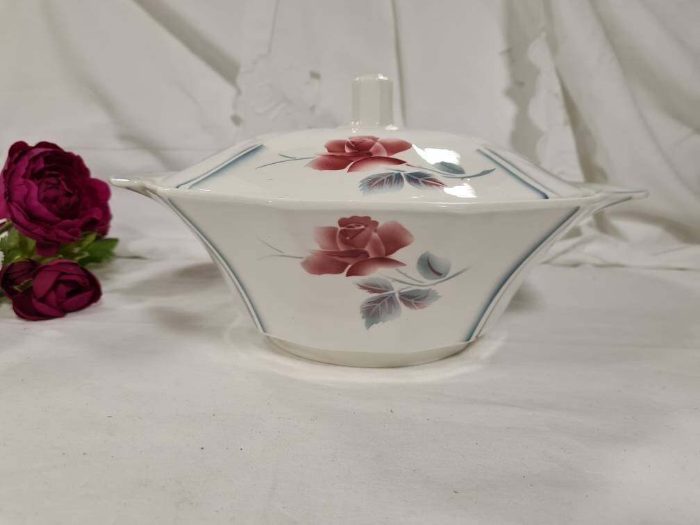 Soupière ou Légumier Ancien Modèle Adige de La Manufacture Française Digoin