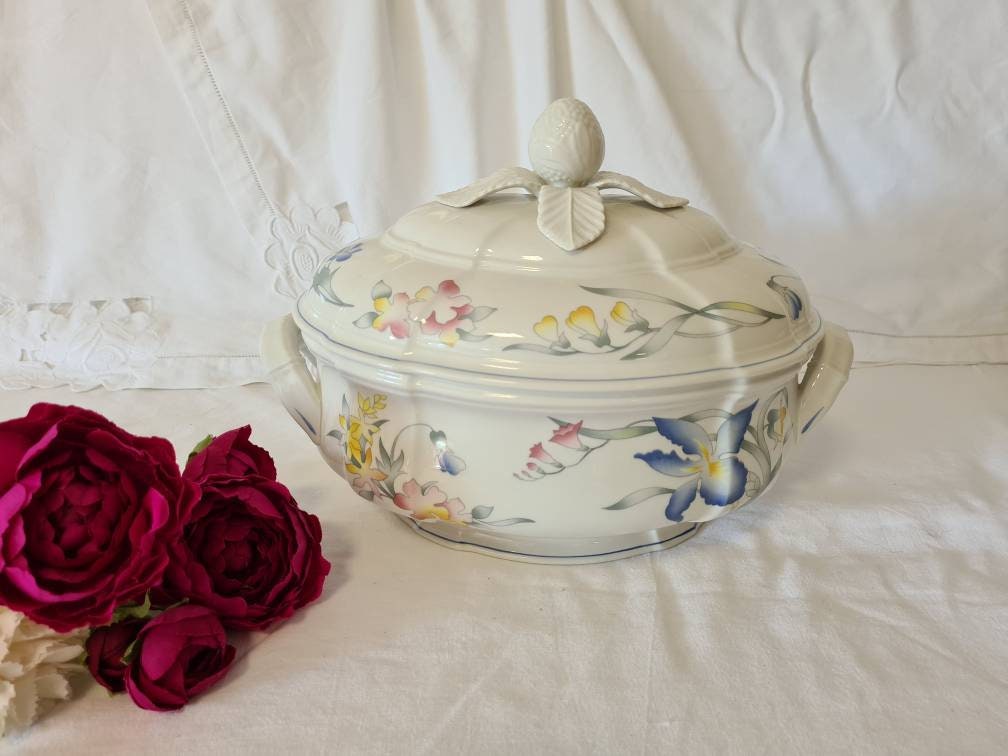 Soupière ou Légumier Ancien Modèle Rivieira de La Manufacture Villeroy et Boch
