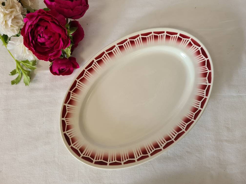 Plat Ovale Ancien Modèle Monty de La Manufacture Francaise Saint Amand