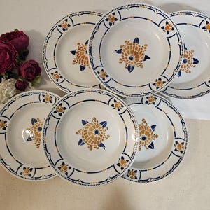 Old X6 deep plates from the French manufacturer of Saint Amand