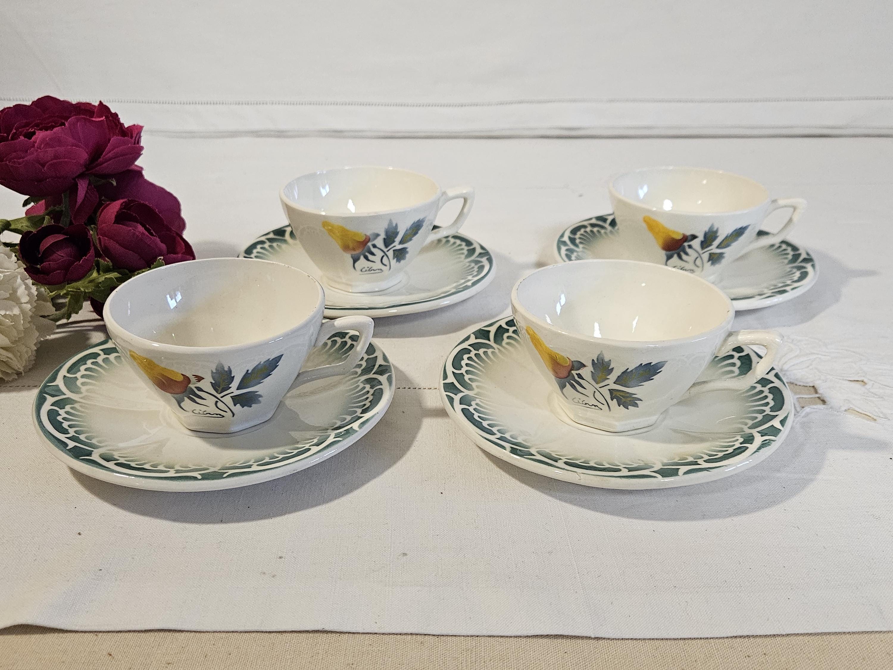 フランス・ディゴワン社の古い陶器カップX4モデル「ピエールフィット