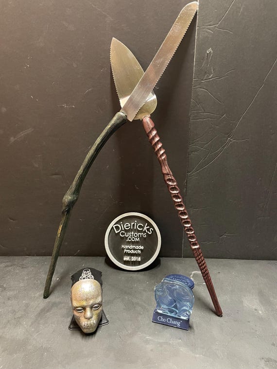 Hairy Potter wands wedding cake serving set