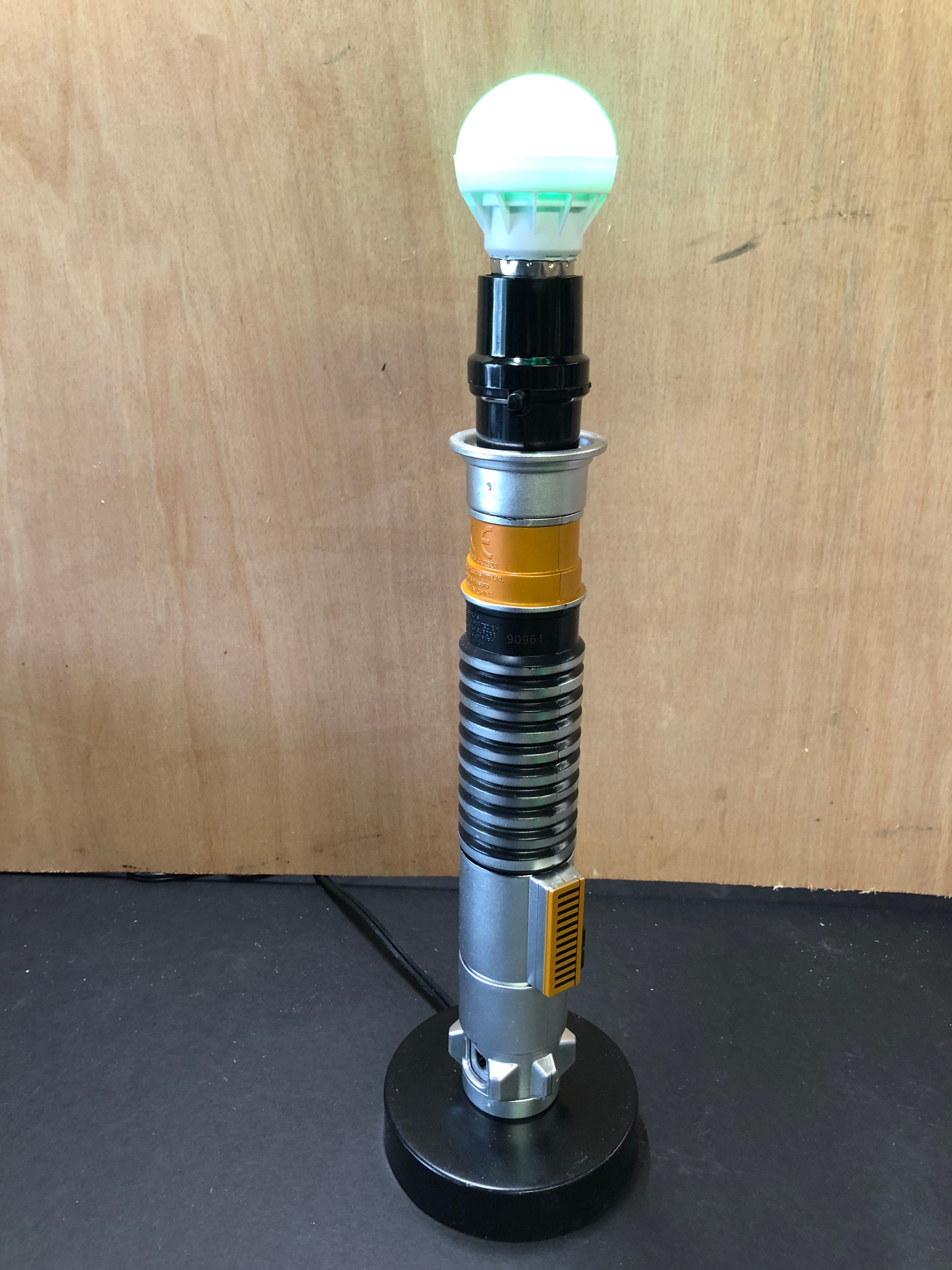 bradford exchange lightsaber lamp