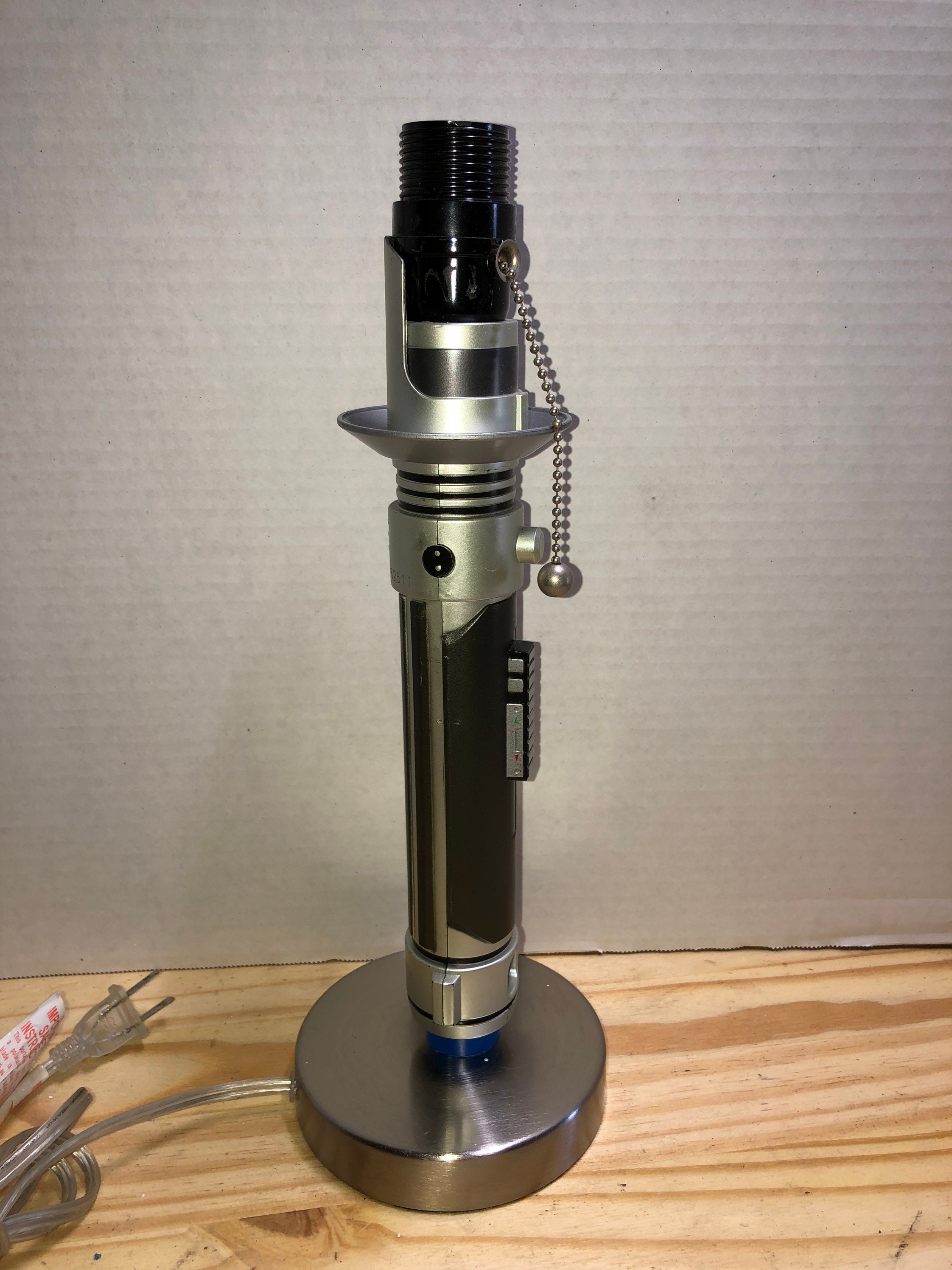 bradford exchange lightsaber lamp