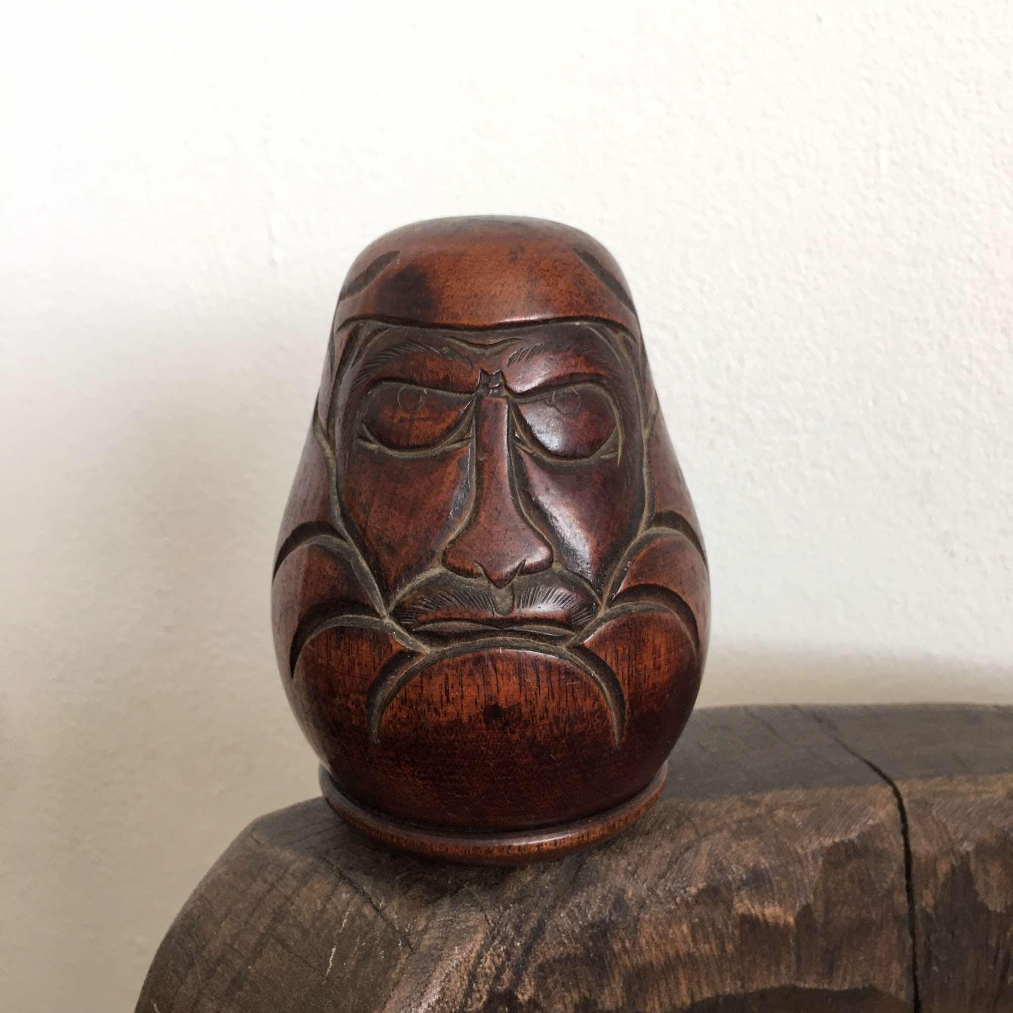 Wood carving daruma - Etsy 日本