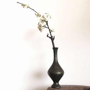 Vaso de bronze vintage japonês