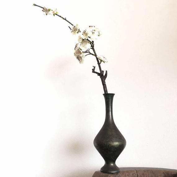 ● JAPANESE MODERN VINTAGE FLOWER VASE● Buy Japanese Vintage Bronze Vase Online in India - Etsy