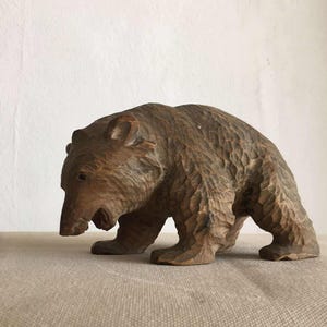 Vintage 1940s Japanese Ainu Bear wood carving