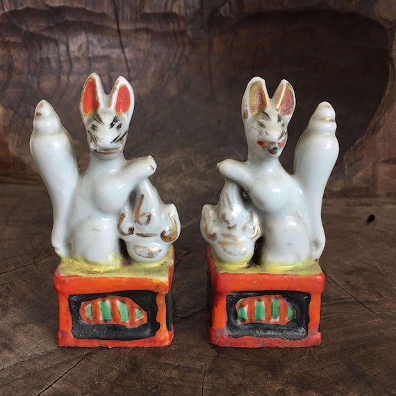 置物 junichishimizu4311 Japanese Antique Vintage Porcelain Kitsune / Fox Statues / Inari