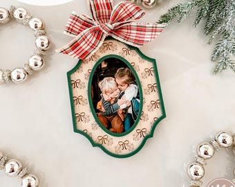 Vintage Mistletoe Frame SVG | Personalized|  Laser Cut | Glowforge SVG | Laser Christmas | Wallet Size Photo Frame svg | photo frame svg
