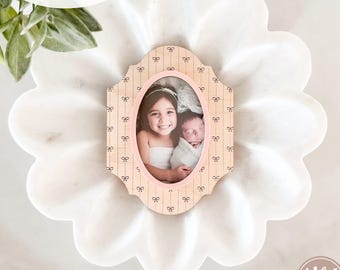 Vintage Photo Frame SVG- Bows | Mother's Day Gift svg | Wallet Size Photo Frame svg | Glowforge svg | photo frame svg laser | Gift Ideas