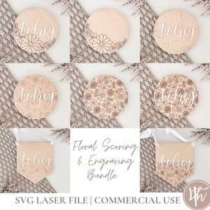 Peut inclure: Un ensemble de six fichiers de découpe laser SVG pour un lot de poinçonnage et de gravure florale. Les fichiers comprennent trois designs différents pour une enseigne ronde en bois et un design pour une bannière. Chaque design présente le nom "Audrey" et un motif floral.