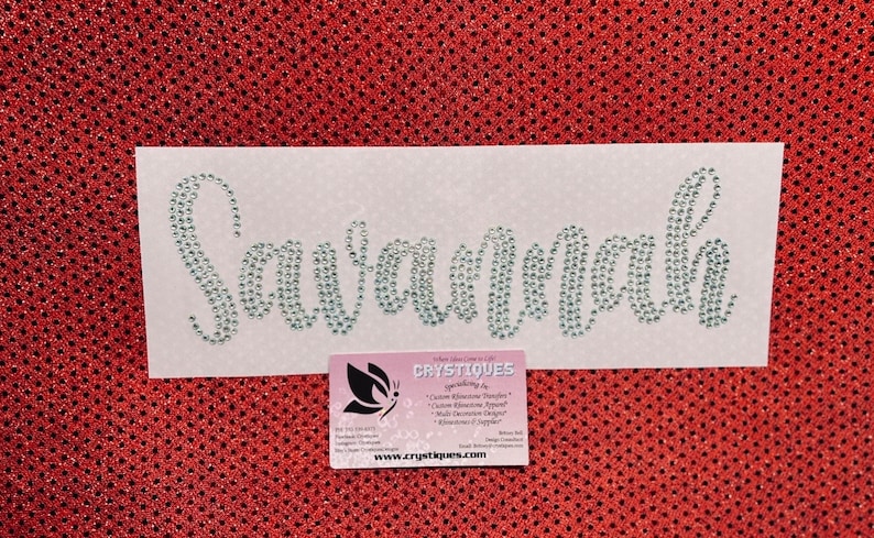 Uroczy font Script Bling — personalizuj frazę lub nazwę — żelazko na gorącym kleju, transfer kryształków Bling. Odzież DIY z kryształkami. zdjęcie 5