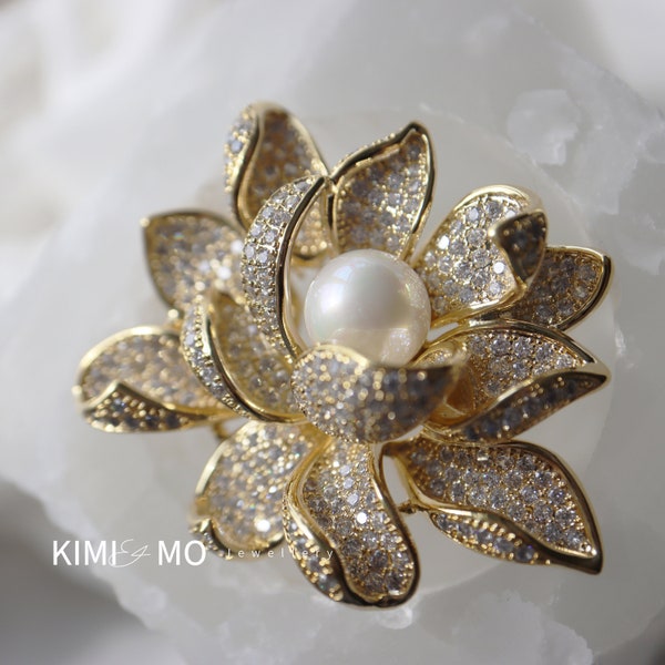 Dainty Flower Brooch For Mom**Lotus Brooch Pin**Pearl Flower Pin**Anniversary Gift for Her**Birthday Gift**Gift for mom