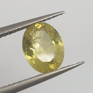 Natural Yellow  Oval Cut Chrysoberyl 1.9cts 9x7mm- Earth Mined Brazil