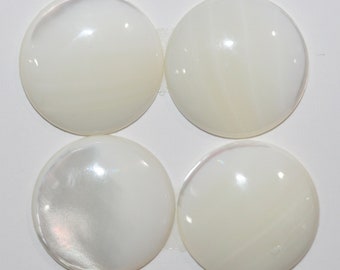 4Pcs Lot White MOP Round Cabochon 20mm (4 pcs).